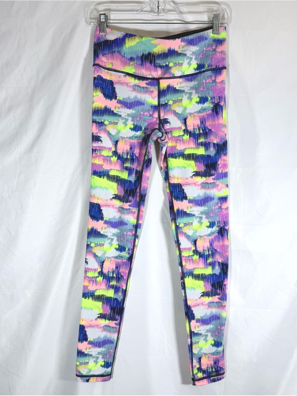 Victoria's Secret VSX Y2K Tie Dye Knockout Compression Leggings Size Small - Picture 2 of 11